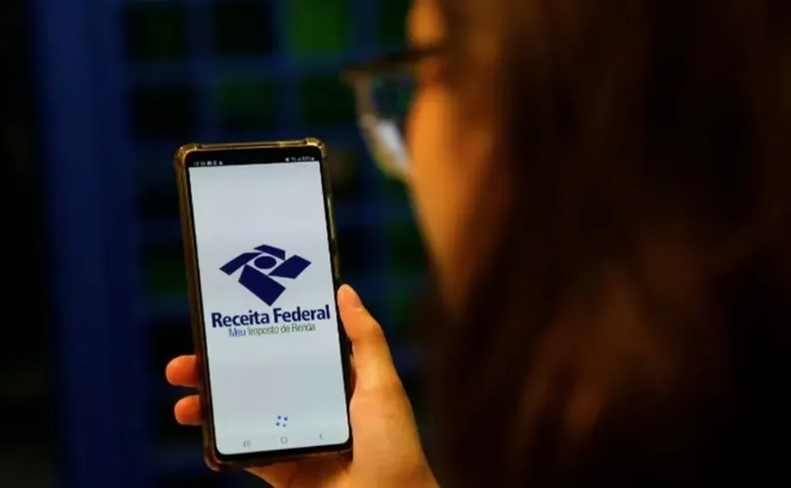 Arrecadação federal em outubro fecha com maior resultado em 30 anos