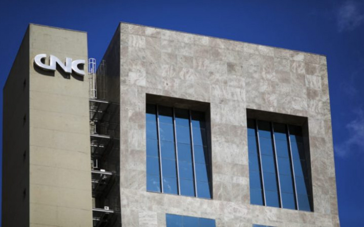Cassino físico poderia arrecadar R$ 37,3 bi por ano e gerar 1 milhão de postos de trabalho, diz CNC