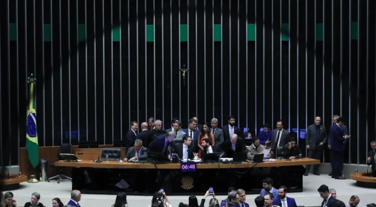 Isenção do IR: governo pede retirada de urgência e destrava pauta na Câmara