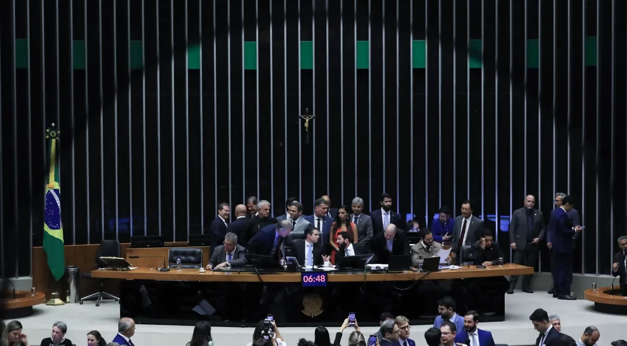 Isenção do IR: governo pede retirada de urgência e destrava pauta na Câmara