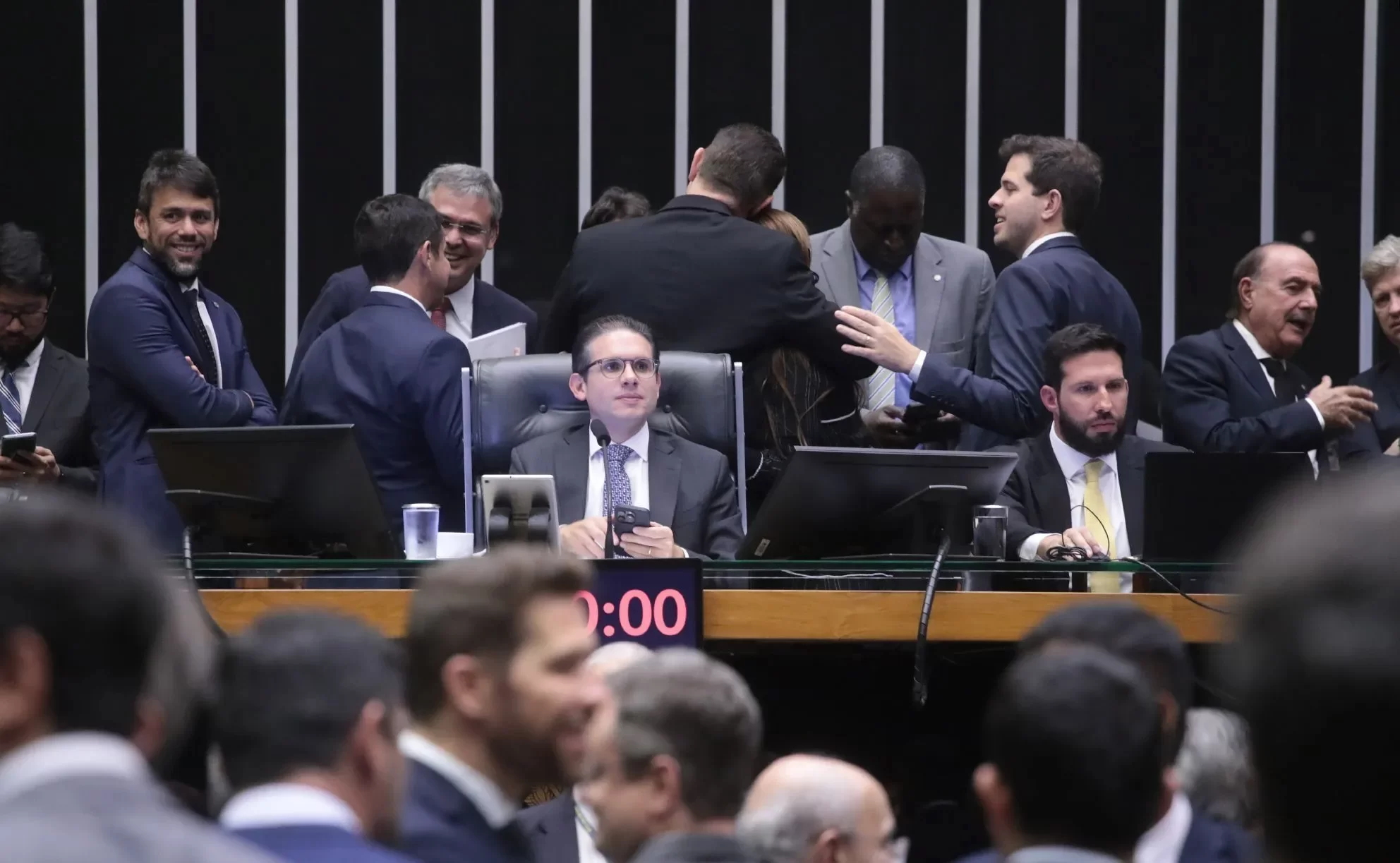 Câmara fará esforço concentrado para votar IR e PECs antes do recesso