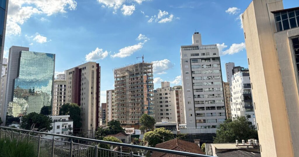 Quase 80% dos aluguéis nas capitais não são declarados à Receita, aponta estudo